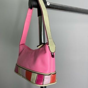 Tommy Hilfiger baby pink shoulder bag.